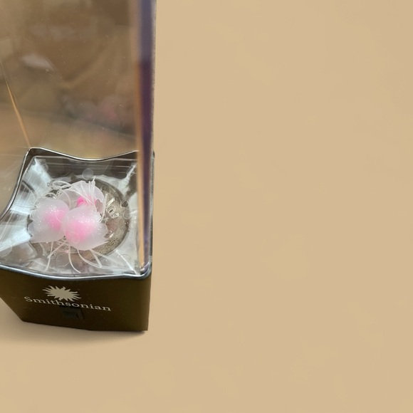 Jellyfish Lamp, Simulated Seajelly Color Changing Desktop - Picture 3 of 5